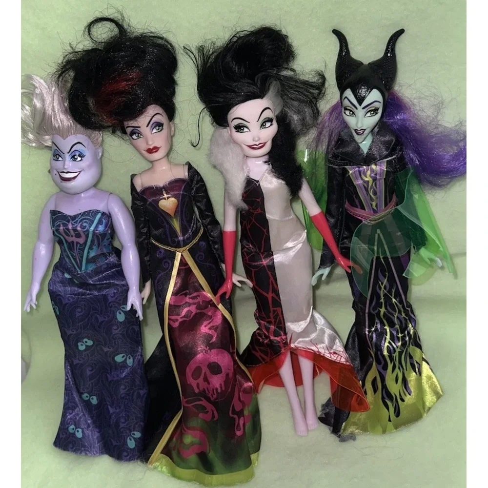 Hasbro Disney Classic VILLAINS 4-pack Collection Fashion Dolls(4/b58)
